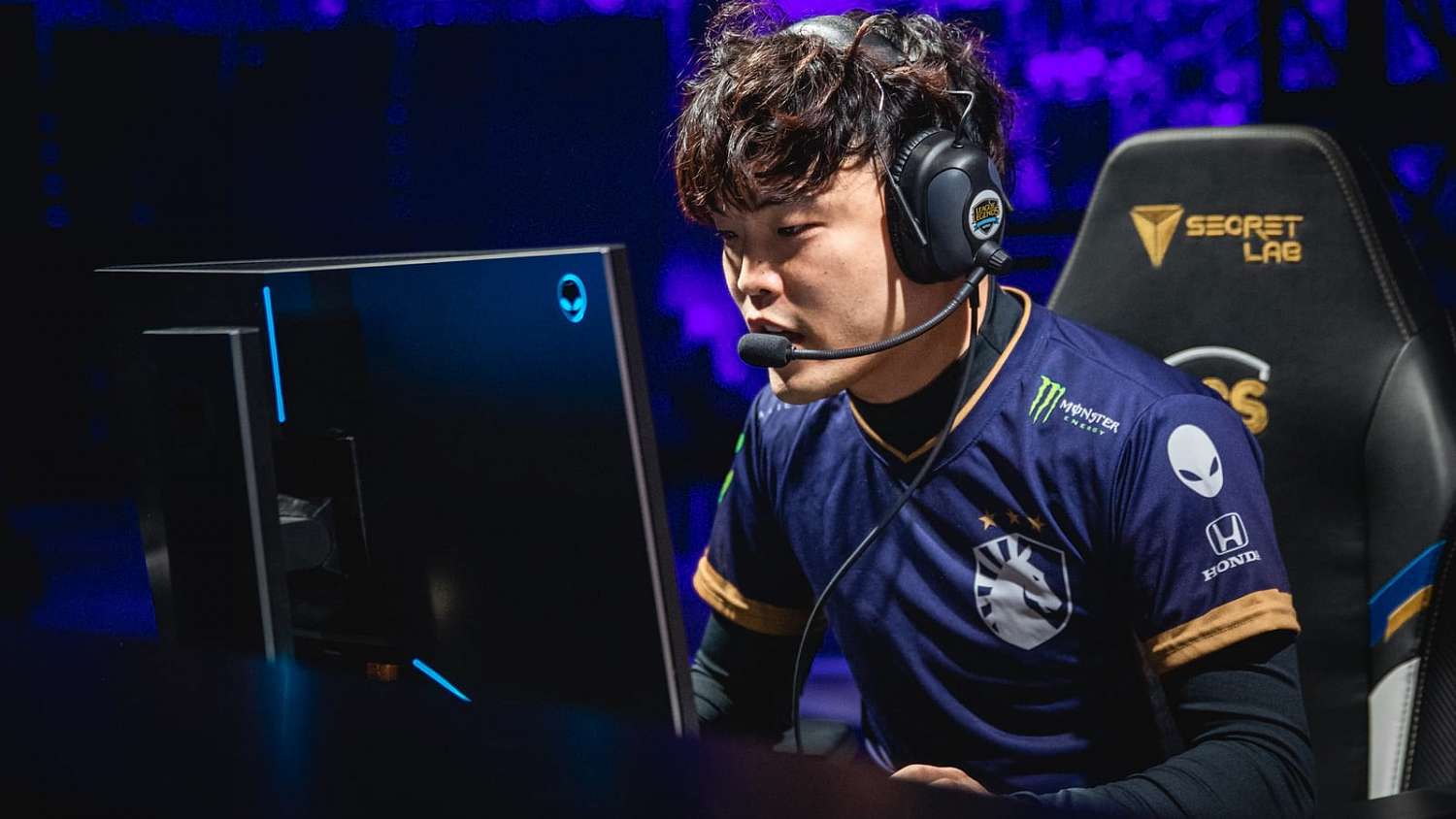 Poslední skupinový týden LCS je tady, kdo postoupí do playoffs?