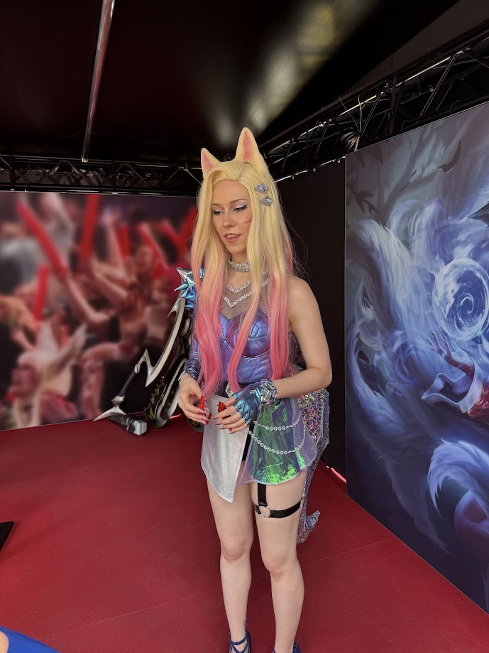 Ahri cosplay