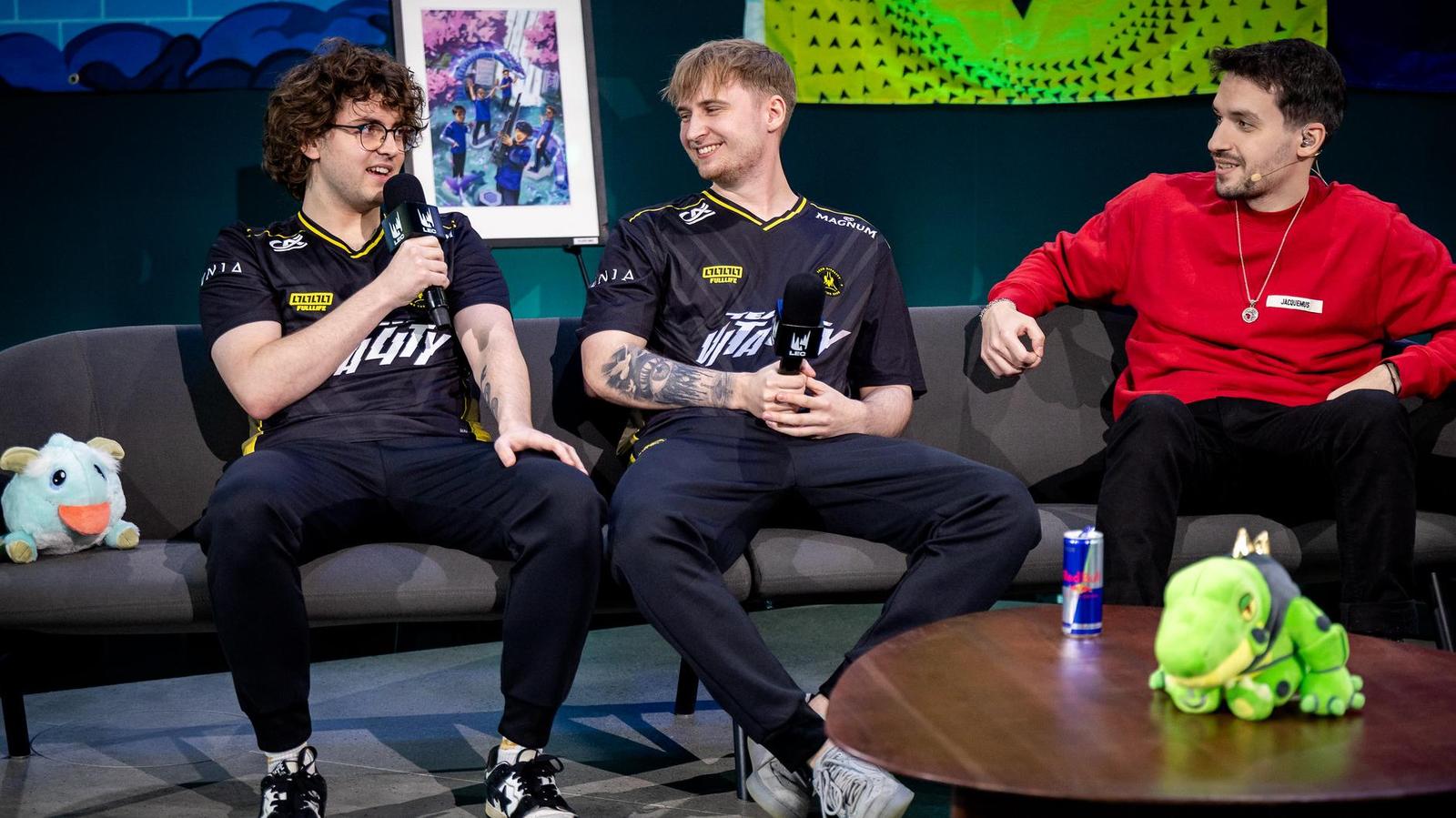 Koupil jsem tě levně v potravinách Fnatic, vzkazuje Carzzy Humanoidovi v novém Kia Mic Check