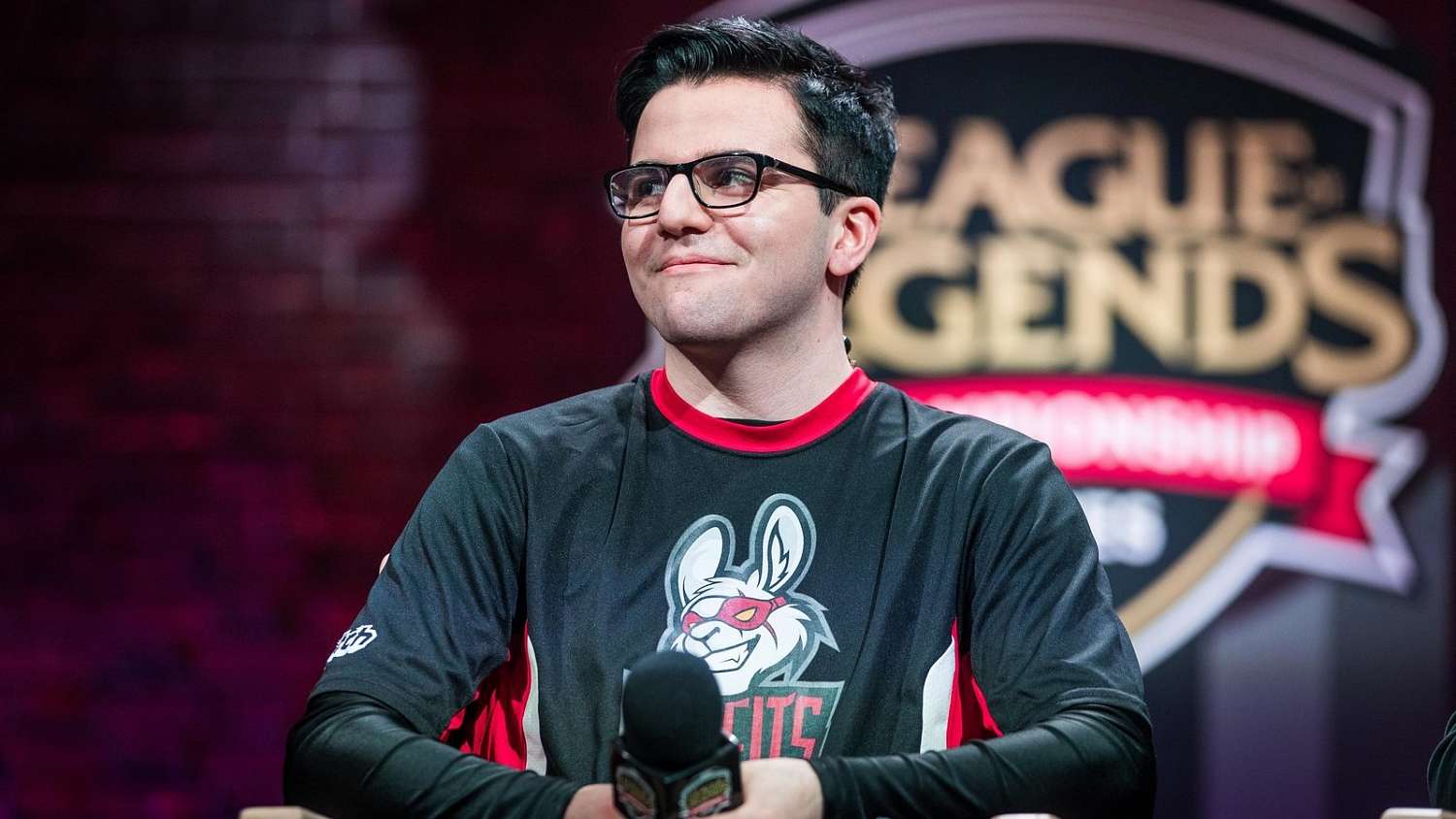 Maxlore: Gilius se musí nejdříve naučit smajtovat, aby se mohl se mnou srovnávat