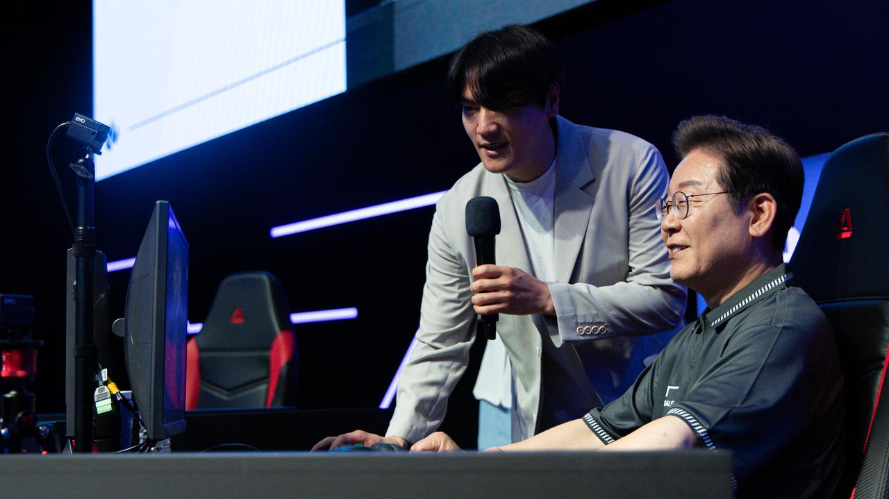 Prezident Jižní Koreje ocenil T1 i KT Rolster za historické Worlds finále