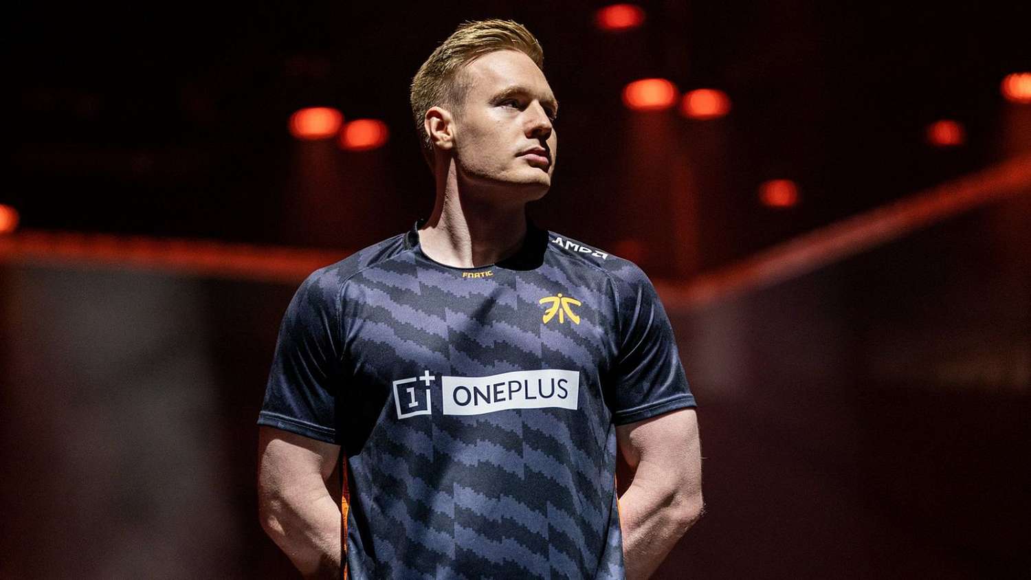 Patrik hledá nový tým, Broxah míří do Ameriky, Zven nahrazuje Sneakyho