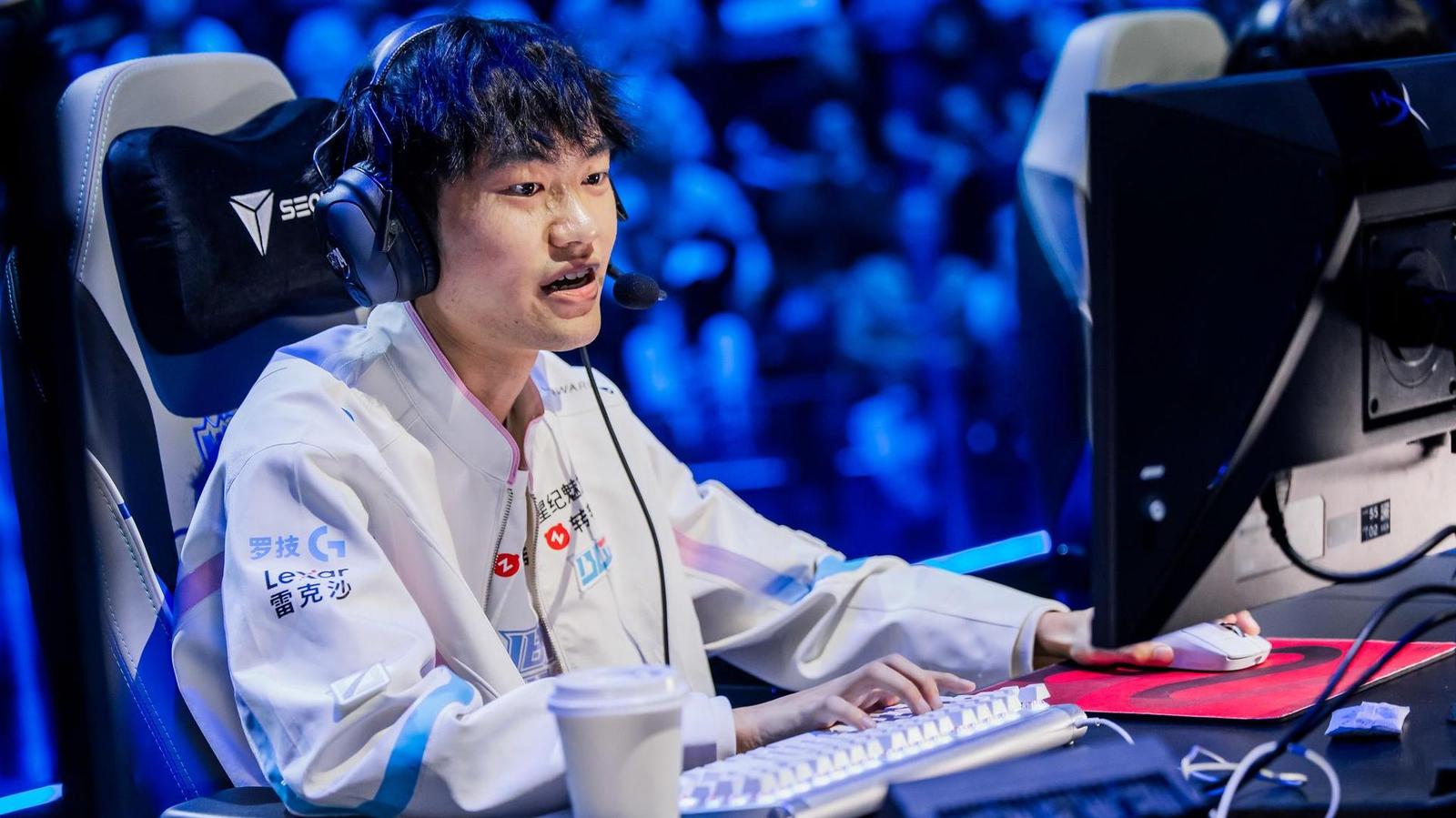 BLG si zahrají ve finále Worlds, svým krajanům z Weibo nedali šanci