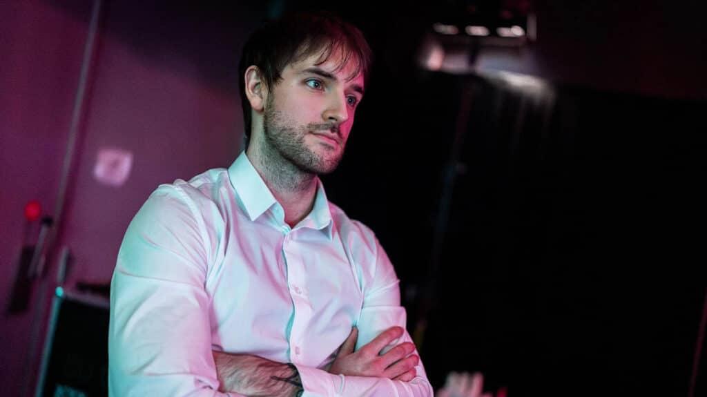 Asistent trenéra Karmine Corp suspendován. Údajně obtěžoval fanynky