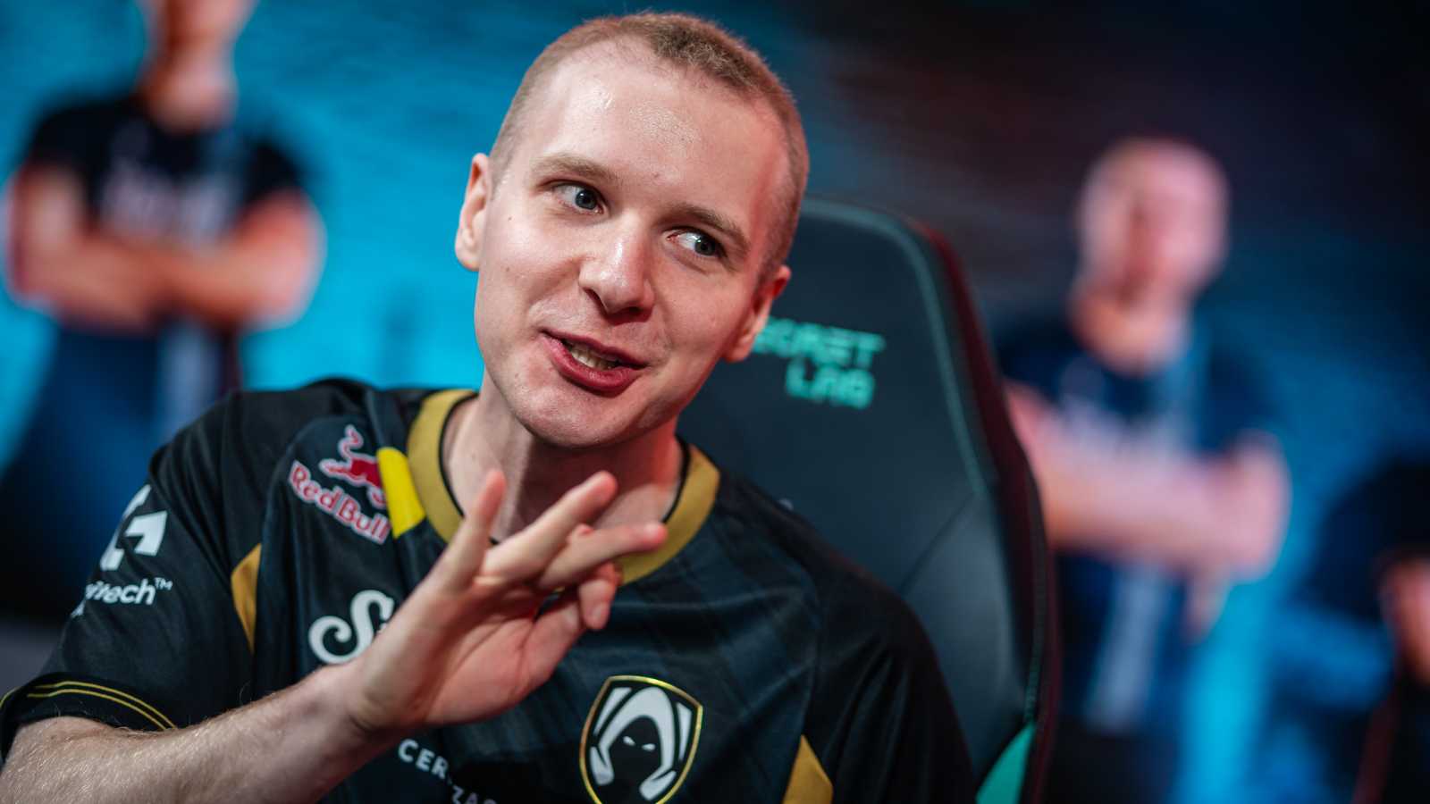 Konečně se cítím jako profesionál, říká Jankos v novém KIA Mic Check