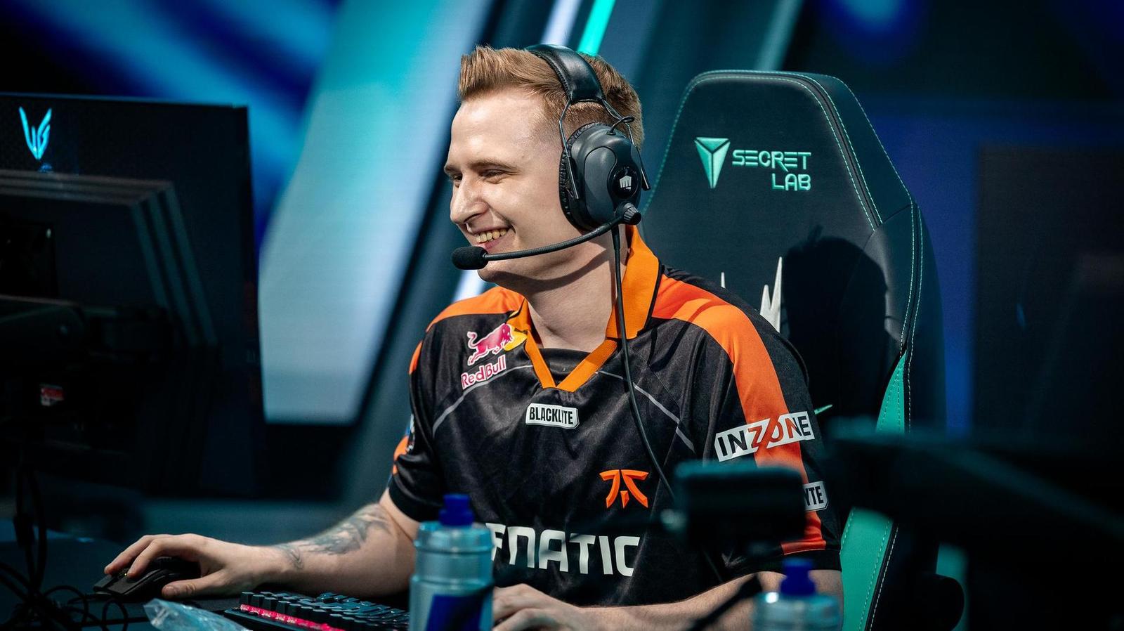 Fnatic nejspíš opět mění midaře, Poby by si mohl zahrát s Carzzym