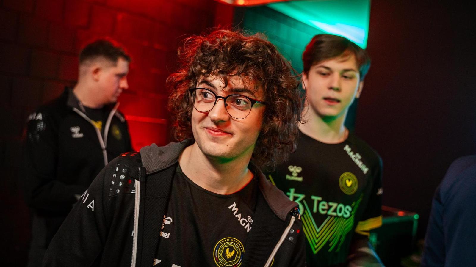 Několik LEC hráčů včetně tří Čechů dostalo varování za toxicitu