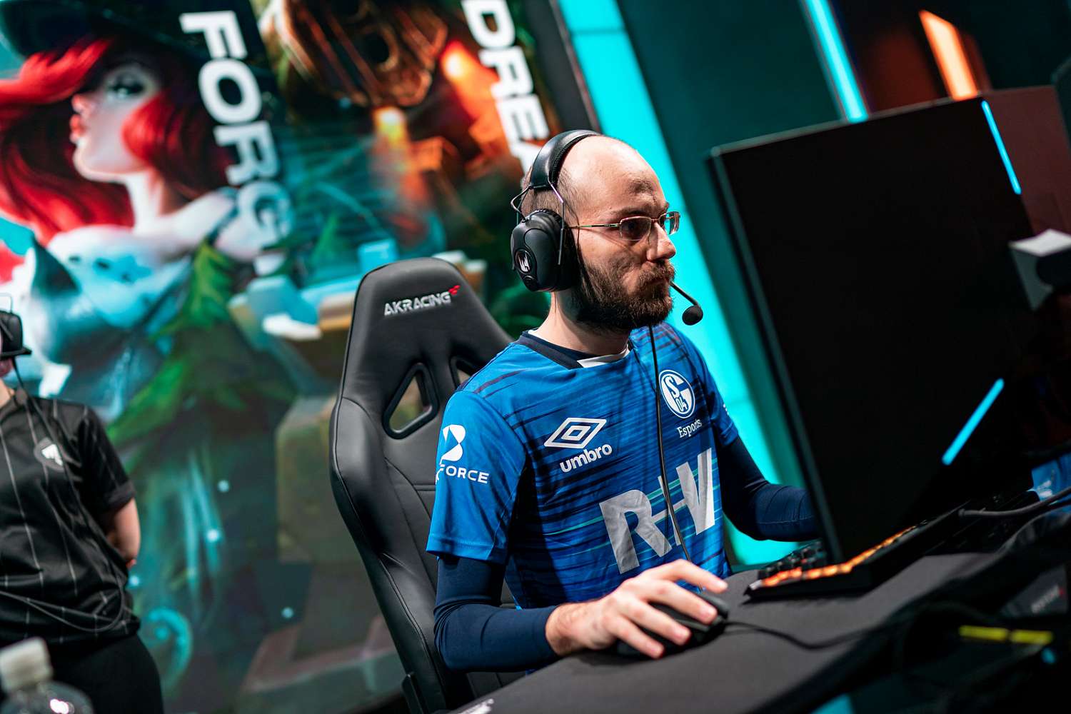 Forg1ven bude zahřívat lavičku v dalším týdnu LEC