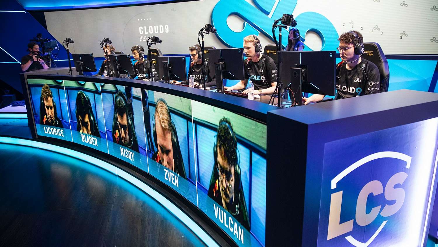 C9 porazili oslabené Liquid, TSM na dně tabulky