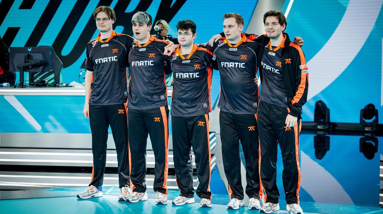 Humanoidův spoluhráč je v získávání First Blood nejlepší na světě