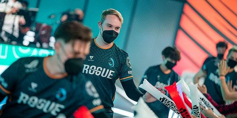 Postoupí evropští Rogue do semifinále? Predikce hrají proti nim