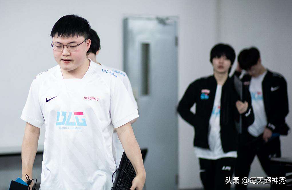 Uzi si dává další pauzu od hraní - organizace je s ním nespokojena