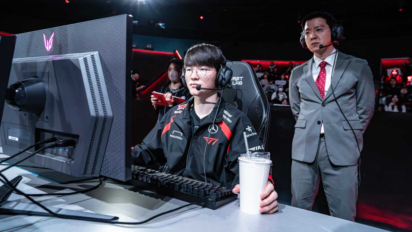 Faker prohrál 3:0 v play-off LCK, tým nemůže trénovat, stěžuje si