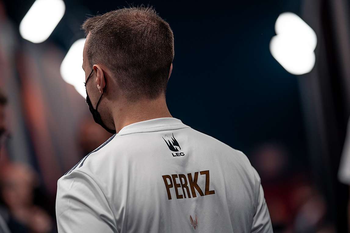 Perkz deklasoval bývalé spoluhráče, Zanzarah pomohl Misfits