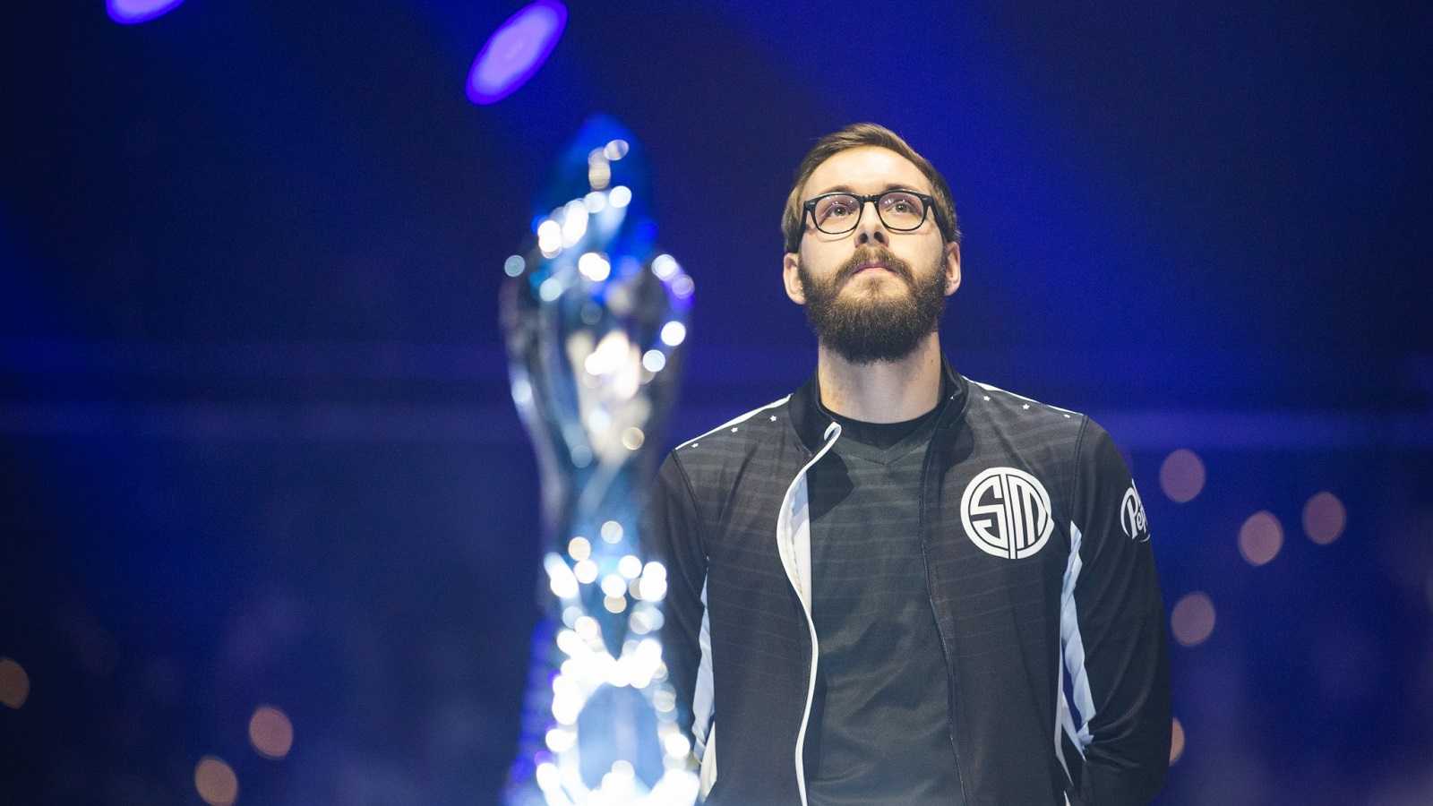 Legendární dánský midař Bjergsen ukončil kariéru