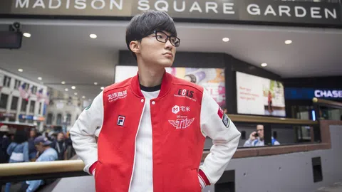 Faker slaví 30 let, připomeňte si jeho ikonické momenty a kariéru