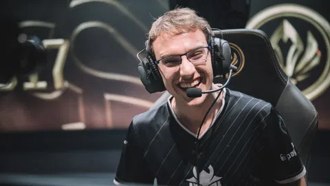 Perkz efekt, Trick2g a epické hry v novém Kia Mic Check
