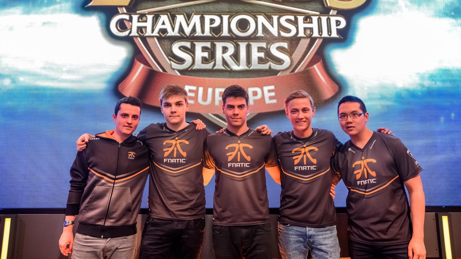První pohled na LoL Classic už v neděli! V showmatchi nastoupí sOAZ, Doublelift, Yellowstar a další
